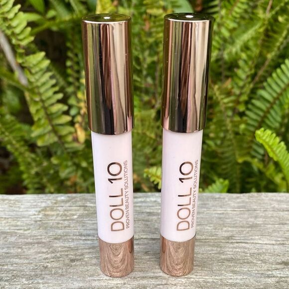 New Two (2) DOLL 10 Lip Crayon "Start Living" Full Size. Makeup Lipstick Beauty - Picture 3 of 12